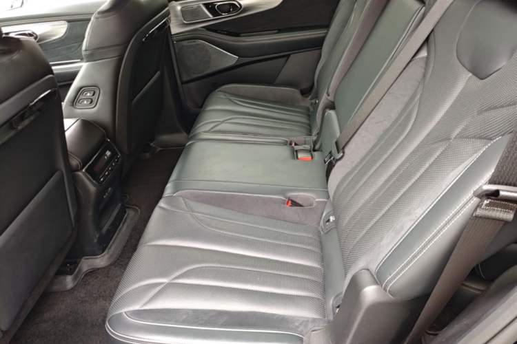 Used GAC Trumpchi ES9 2024 PHEV with 143 km Max Left Rear Seat