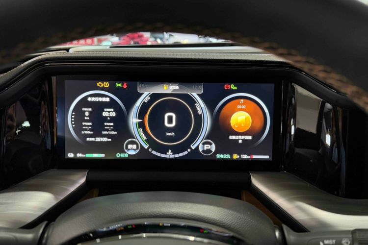 Used GAC Trumpchi ES9 2024 PHEV with 143 km Max Odometer Close Up