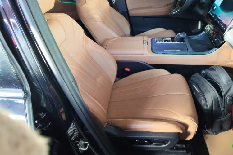 Used GAC Trumpchi ES9 2024 PHEV with 143 km Max Right Front Seat
