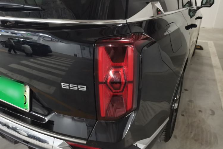 Used GAC Trumpchi ES9 2024 PHEV with 143 km Max Right Rear Taillight
