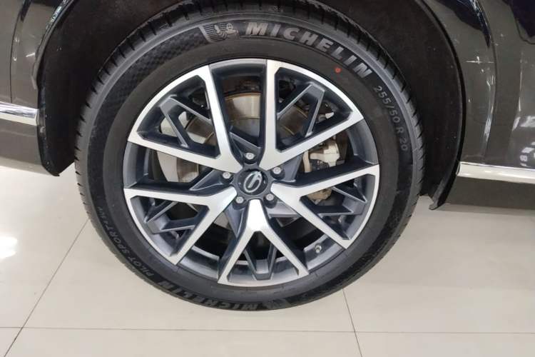 Used GAC Trumpchi ES9 2024 PHEV with 143 km Max Right Rear Wheel Hub
