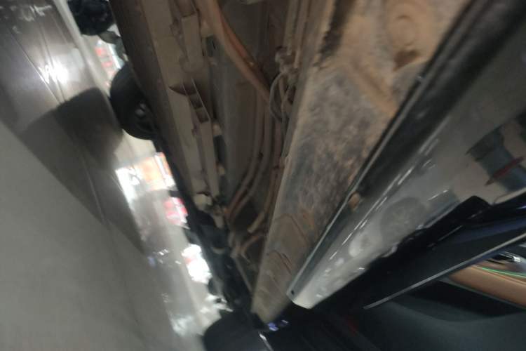 Used GAC Trumpchi ES9 2024 PHEV with 143 km Max Right Side Sill