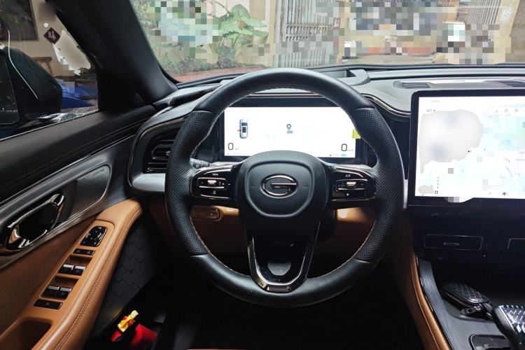 Used GAC Trumpchi ES9 2024 PHEV with 143 km Max Steering Wheel