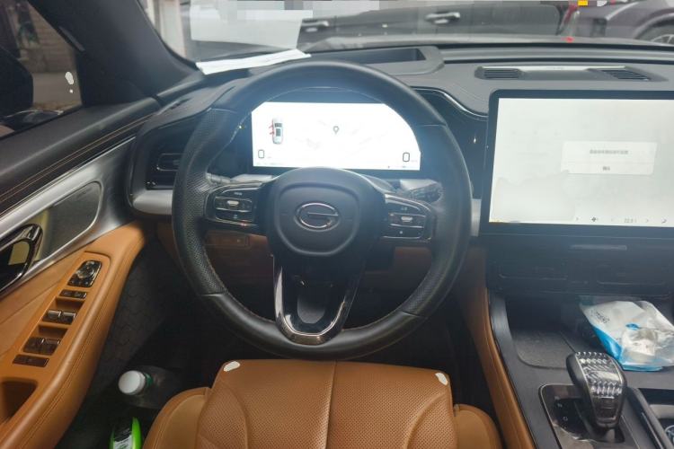 Used GAC Trumpchi ES9 2024 PHEV with 143 km Max Steering Wheel