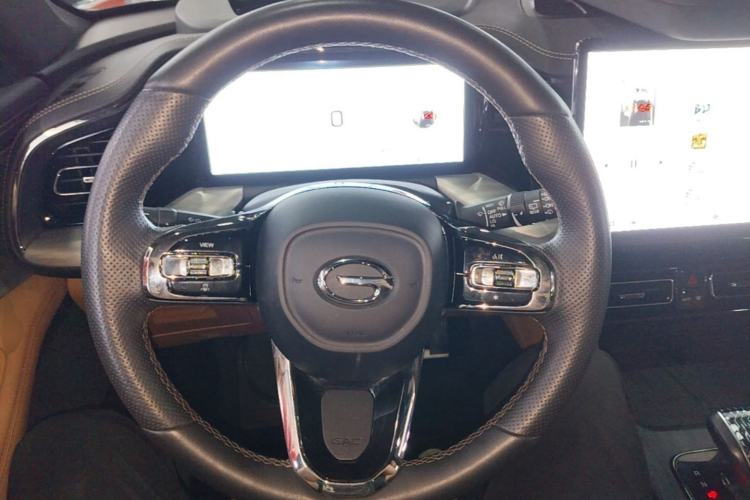 Used GAC Trumpchi ES9 2024 PHEV with 143 km Max Steering Wheel