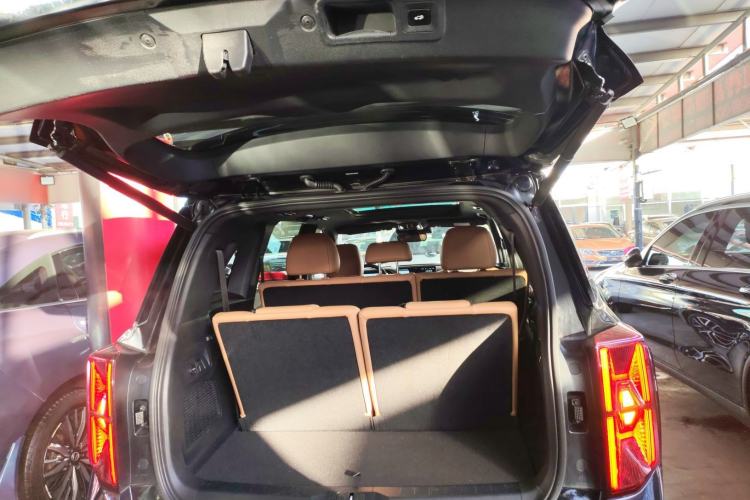 Used GAC Trumpchi ES9 2024 PHEV with 143 km Max Trunk