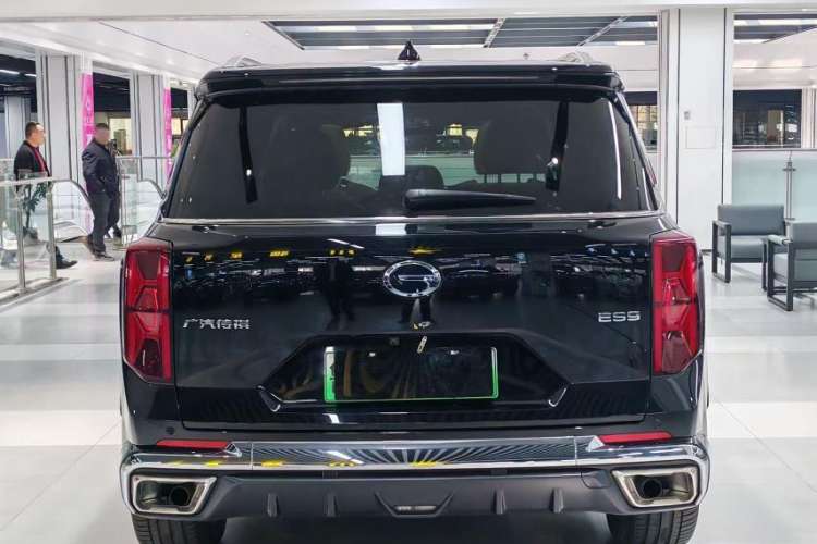 Used GAC Trumpchi ES9 2024 PHEV with 143 km Max Trunk