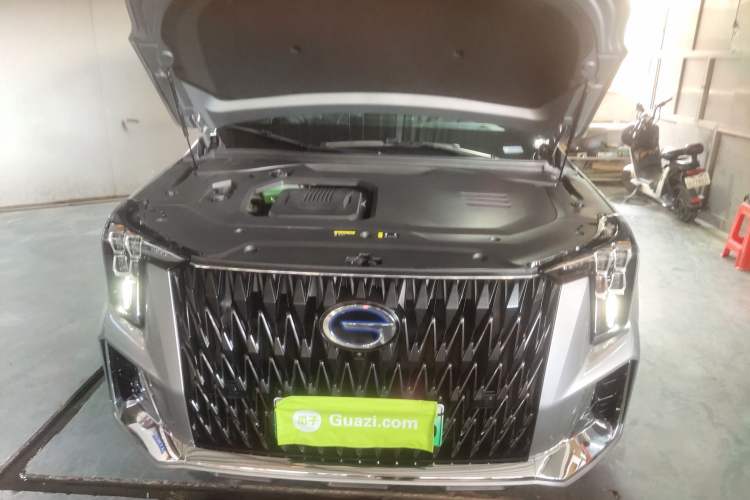 Used GAC Trumpchi ES9 2024 PHEV with 143 km Max Engine Bay