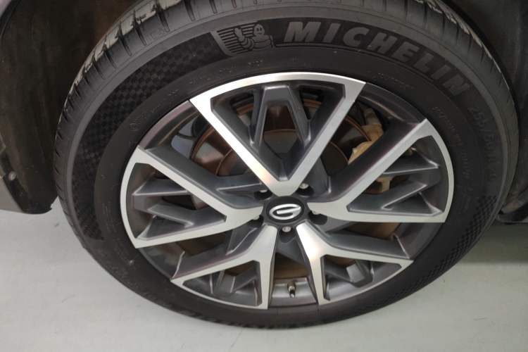 Used GAC Trumpchi ES9 2024 PHEV with 143 km Max Exterior 8