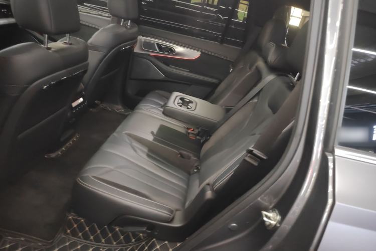 Used GAC Trumpchi ES9 2024 PHEV with 143 km Max Interior 4