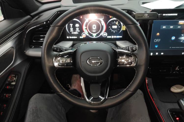 Used GAC Trumpchi ES9 2024 PHEV with 143 km Max Steering Wheel