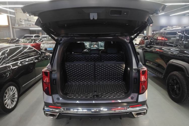 Used GAC Trumpchi ES9 2024 PHEV with 143 km Max Trunk