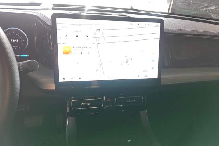 Used GAC Trumpchi ES9 2024 PHEV with 143 km Max Audio And AC Panel
