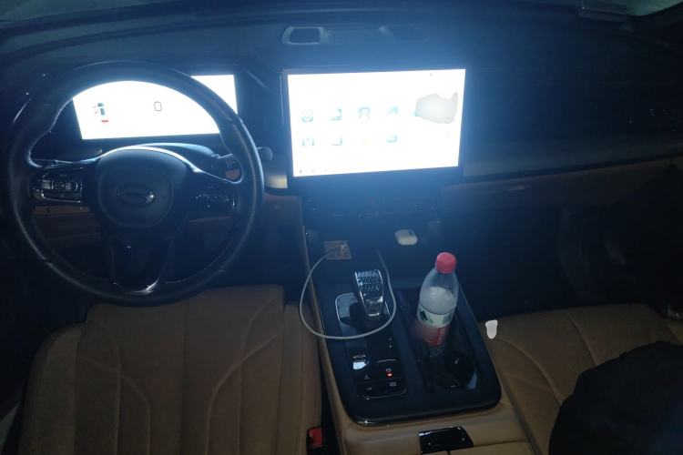 Used GAC Trumpchi ES9 2024 PHEV 143km Traveler Pro Center Console