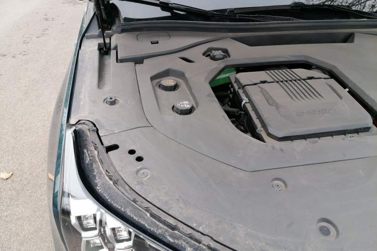 Used GAC Trumpchi ES9 2024 PHEV with 143 km Max Engine Bay Right