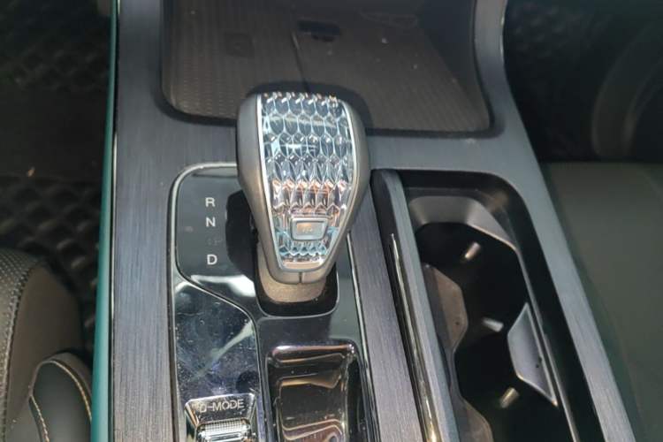 Used GAC Trumpchi ES9 2024 PHEV with 143 km Max Gear Lever