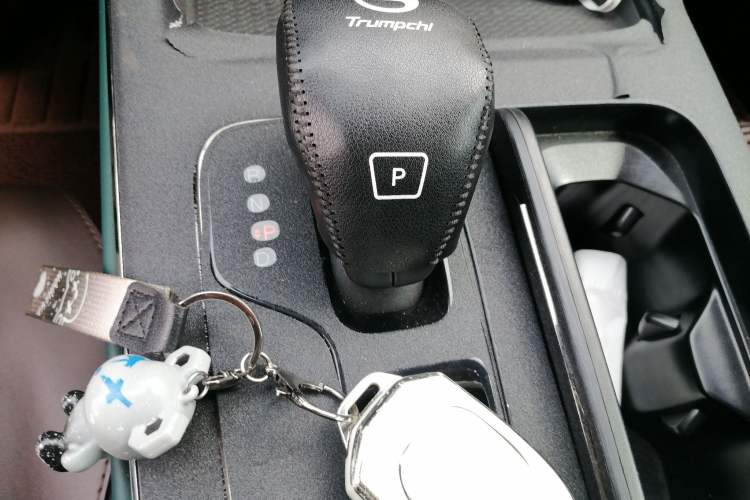 Used GAC Trumpchi ES9 2024 PHEV with 143 km Max Gear Lever