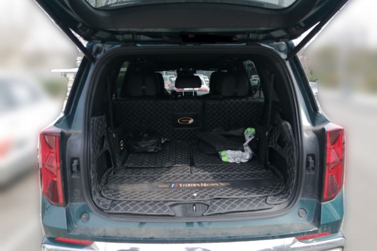 Used GAC Trumpchi ES9 2024 PHEV with 143 km Max Trunk
