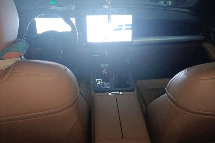 Used GAC Trumpchi ES9 2024 PHEV 143km Pro Center Console