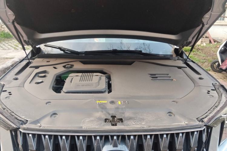 Used GAC Trumpchi ES9 2024 PHEV with 143 km Max Engine Bay
