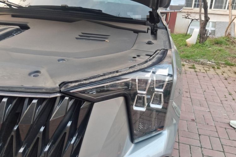 Used GAC Trumpchi ES9 2024 PHEV with 143 km Max Engine Bay Left