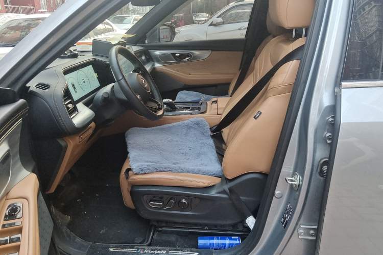 Used GAC Trumpchi ES9 2024 PHEV with 143 km Max Left Front Seat