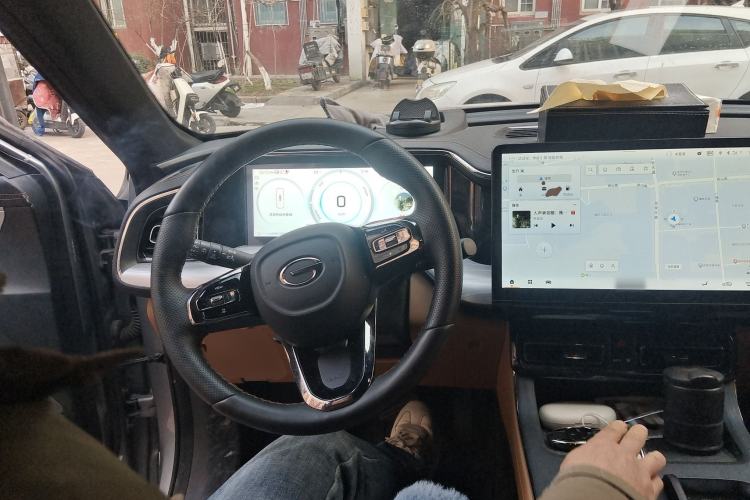 Used GAC Trumpchi ES9 2024 PHEV with 143 km Max Steering Wheel