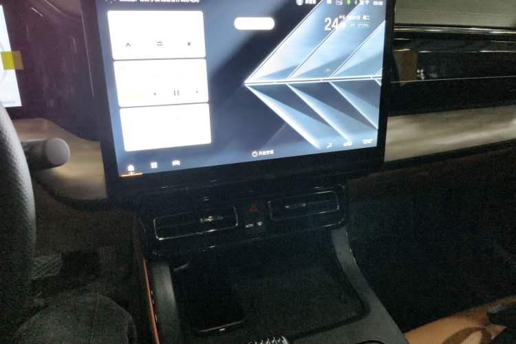 Used GAC Trumpchi ES9 2024 PHEV 143km Traveler Max Audio And AC Panel