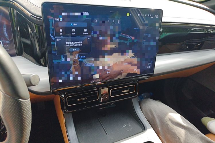 Used GAC Trumpchi ES9 2024 PHEV with 143 km Max Audio And AC Panel