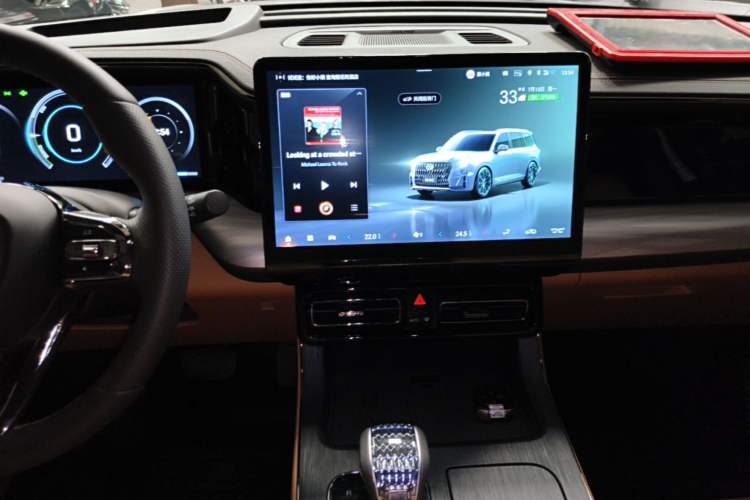 Used GAC Trumpchi ES9 2024 PHEV with 143 km Max Audio And AC Panel