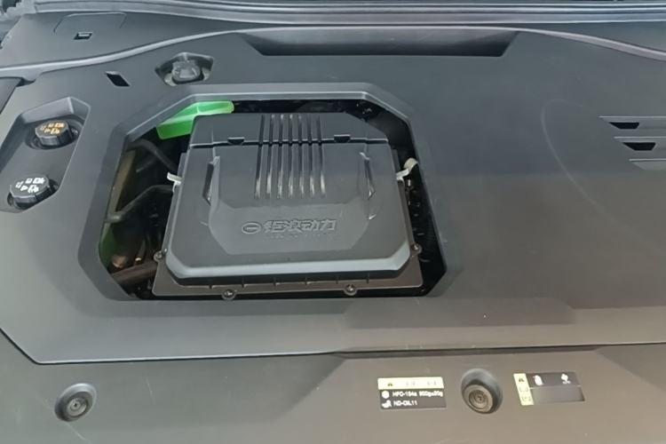 Used GAC Trumpchi ES9 2024 PHEV with 143 km Max Engine Bay