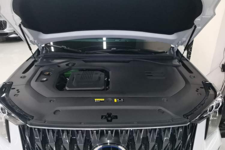 Used GAC Trumpchi ES9 2024 PHEV 143km Max+ Engine Bay