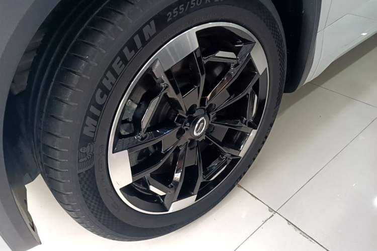 Used GAC Trumpchi ES9 2024 PHEV 143km Traveler Max Exterior 4