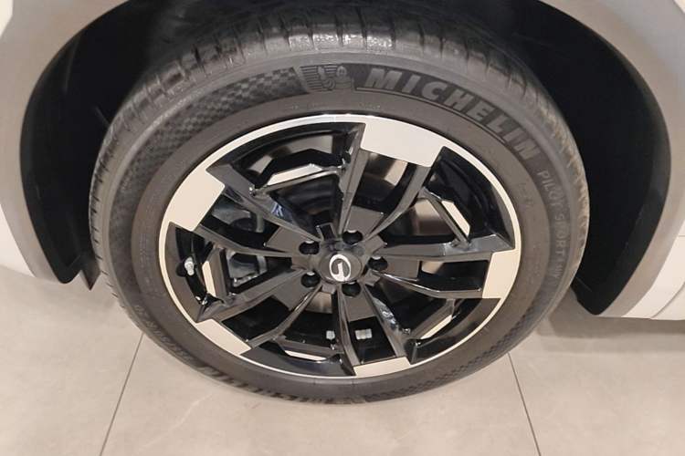 Used GAC Trumpchi ES9 2024 PHEV 143km Traveler Max Exterior 4