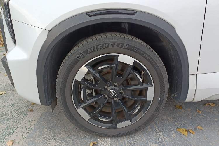 Used GAC Trumpchi ES9 2024 PHEV 143km Traveler Max Exterior 7