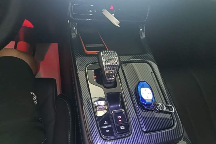 Used GAC Trumpchi ES9 2024 PHEV with 143 km Max Gear Lever