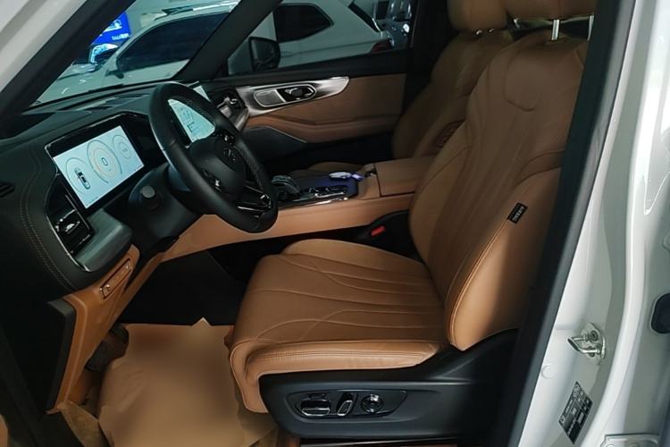 Used GAC Trumpchi ES9 2024 PHEV with 143 km Max Left Front Seat