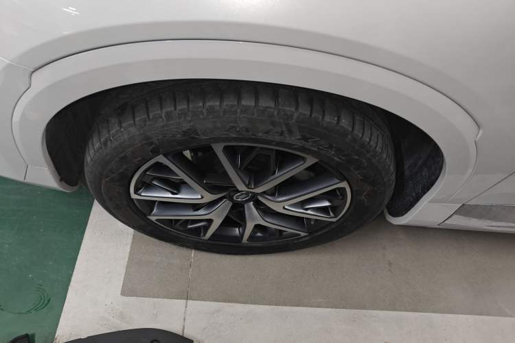 Used GAC Trumpchi ES9 2024 PHEV 143km Pro Left Front Wheel Hub