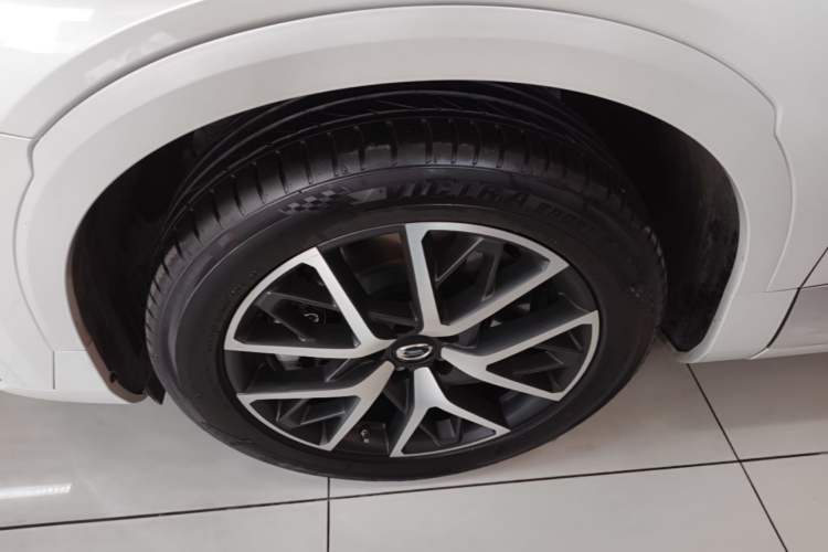 Used GAC Trumpchi ES9 2024 PHEV 143km Pro Left Front Wheel Hub