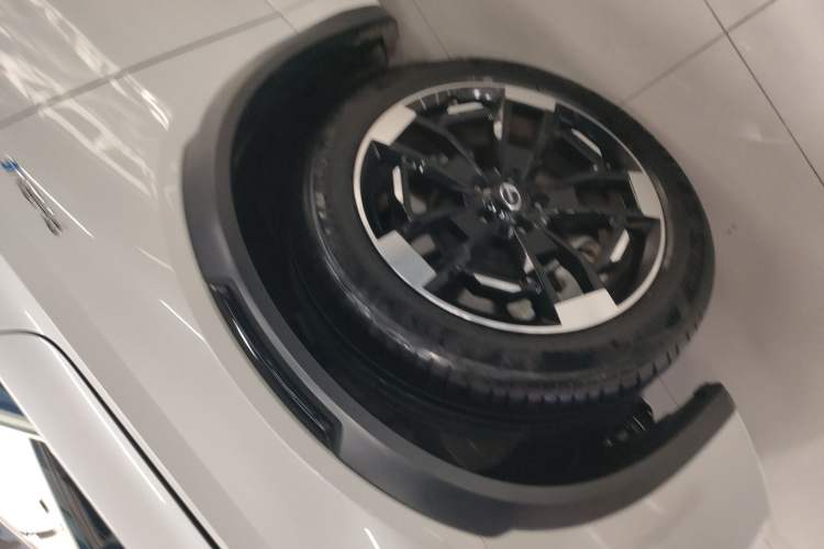 Used GAC Trumpchi ES9 2024 PHEV 143km Traveler Max Left Front Wheel Hub