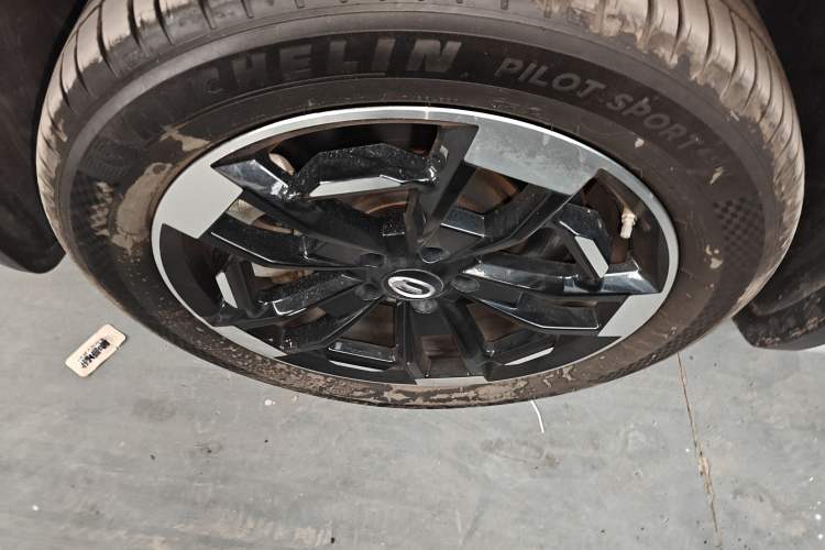 Used GAC Trumpchi ES9 2024 PHEV 143km Traveler Max Left Front Wheel Hub