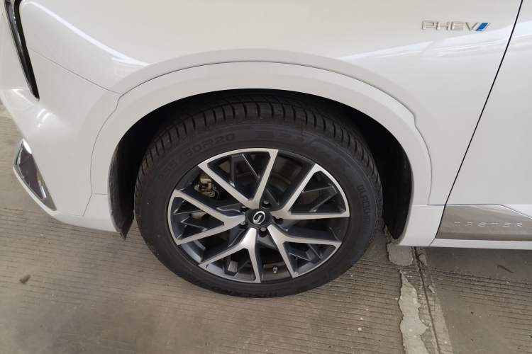 Used GAC Trumpchi ES9 2024 PHEV 143km Pro+ Left Front Wheel Hub