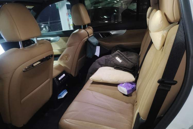 Used GAC Trumpchi ES9 2024 PHEV with 143 km Max Left Rear Seat