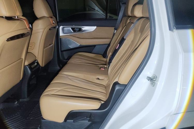 Used GAC Trumpchi ES9 2024 PHEV with 143 km Max Left Rear Seat