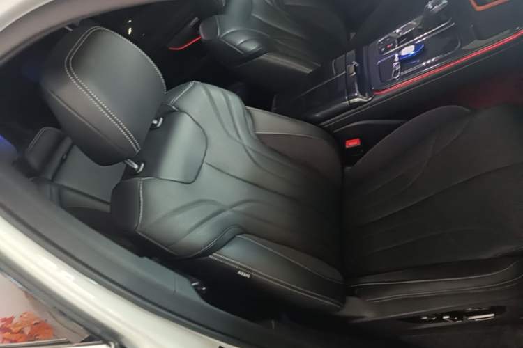 Used GAC Trumpchi ES9 2024 PHEV with 143 km Max Right Front Seat