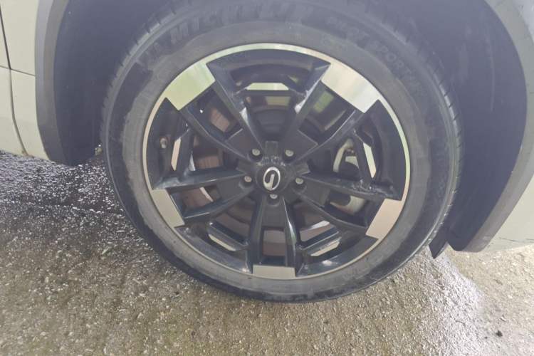 Used GAC Trumpchi ES9 2024 PHEV 143km Traveler Max Right Front Wheel Hub