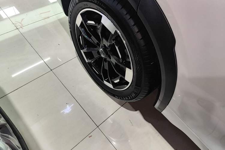 Used GAC Trumpchi ES9 2024 PHEV 143km Traveler Max Right Rear Wheel Hub
