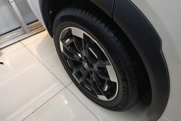 Used GAC Trumpchi ES9 2024 PHEV 143km Traveler Max Right Rear Wheel Hub