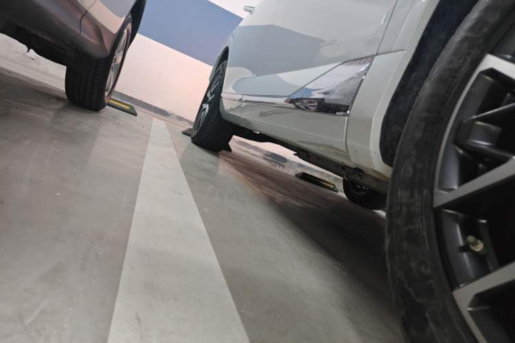 Used GAC Trumpchi ES9 2024 PHEV 143km Pro Right Side Sill