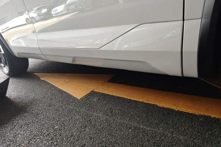 Used GAC Trumpchi ES9 2024 PHEV 143km Traveler Max Right Side Sill